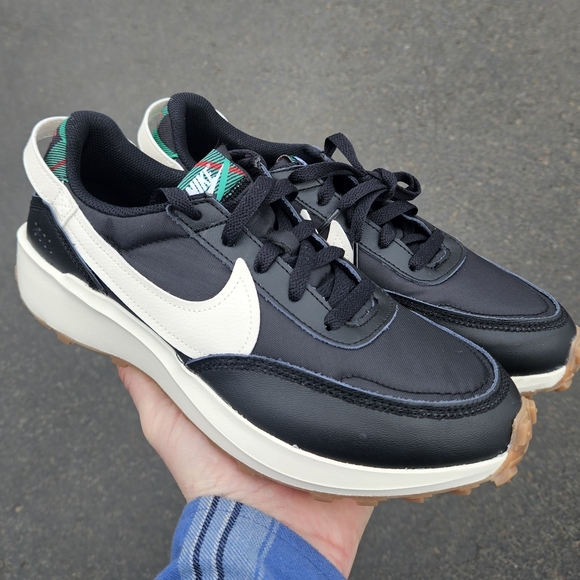 New women's Nike waffle premium - Picture 2 of 4